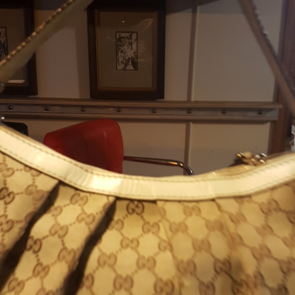 Authentic Gucci GG Canvas medium Sukey - Picture 4 of 8